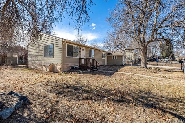 3110 W Bear Creek Drive, Englewood, CO 80110