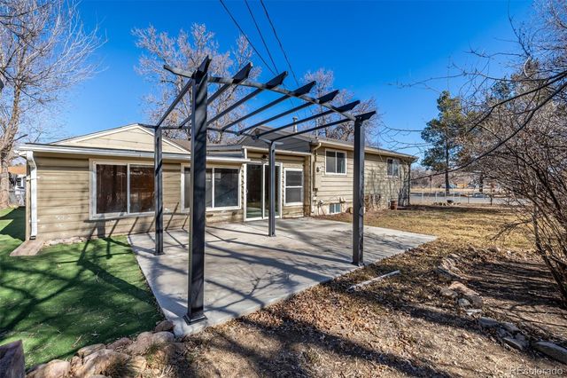3110 W Bear Creek Drive, Englewood, CO 80110