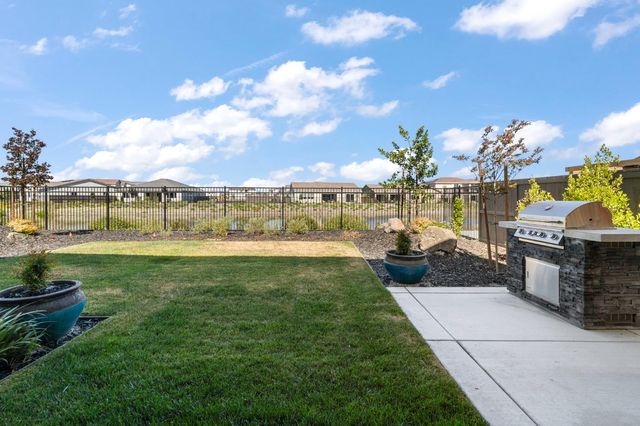 10313 Ultar Dr, Stockton, CA 95219