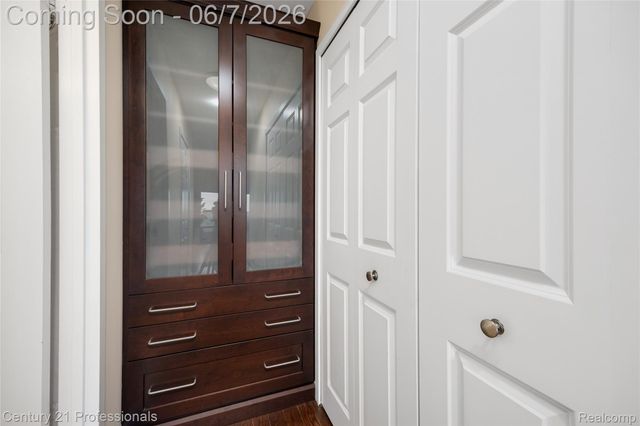 5000 Town Center 2305, Southfield, MI 48075