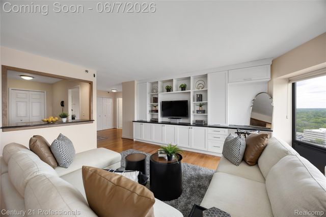 5000 Town Center 2305, Southfield, MI 48075