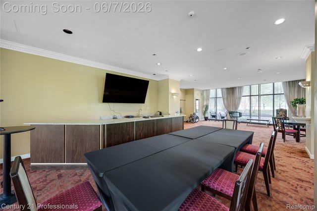 5000 Town Center 2305, Southfield, MI 48075