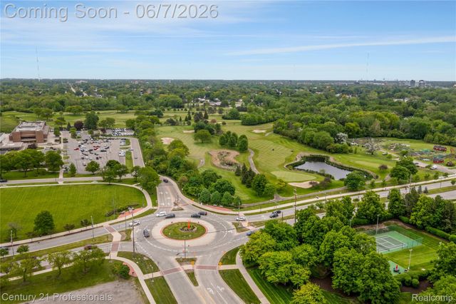 5000 Town Center 2305, Southfield, MI 48075