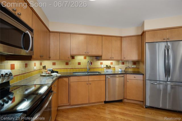 5000 Town Center 2305, Southfield, MI 48075