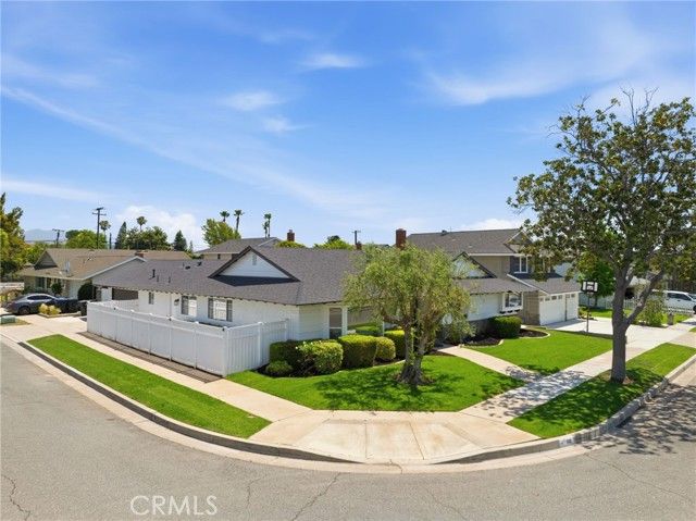 801 S Fairmont Way, Orange, CA 92869