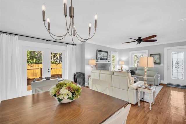 903 E MCBERRY STREET, Tampa, FL 33603