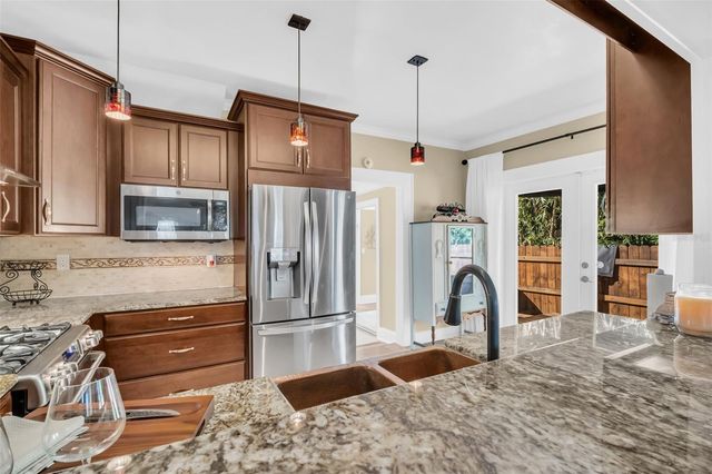 903 E MCBERRY STREET, Tampa, FL 33603