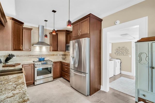 903 E MCBERRY STREET, Tampa, FL 33603