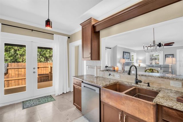 903 E MCBERRY STREET, Tampa, FL 33603