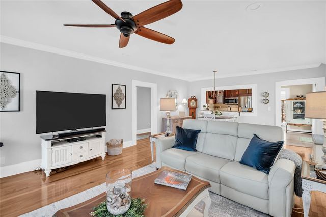 903 E MCBERRY STREET, Tampa, FL 33603