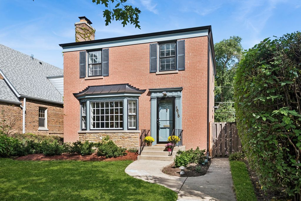 1615 Dobson Street, Evanston, IL 60202 — exterior