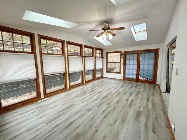 113 HAPPY HOLLOW Boulevard, Council Bluffs, IA 51503