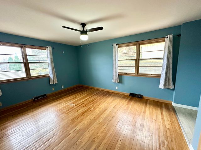 113 HAPPY HOLLOW Boulevard, Council Bluffs, IA 51503