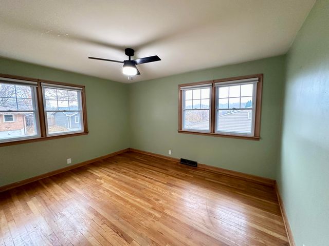 113 HAPPY HOLLOW Boulevard, Council Bluffs, IA 51503