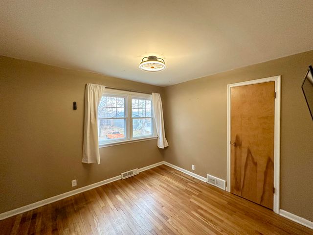 113 HAPPY HOLLOW Boulevard, Council Bluffs, IA 51503