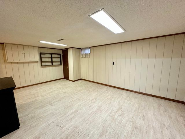 113 HAPPY HOLLOW Boulevard, Council Bluffs, IA 51503