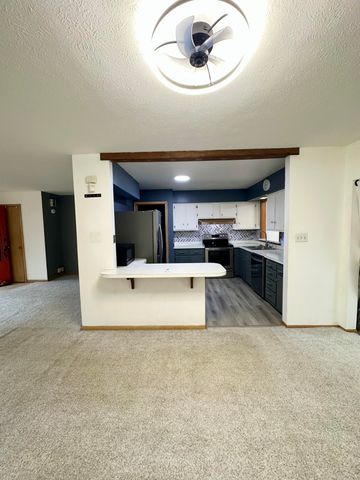 113 HAPPY HOLLOW Boulevard, Council Bluffs, IA 51503