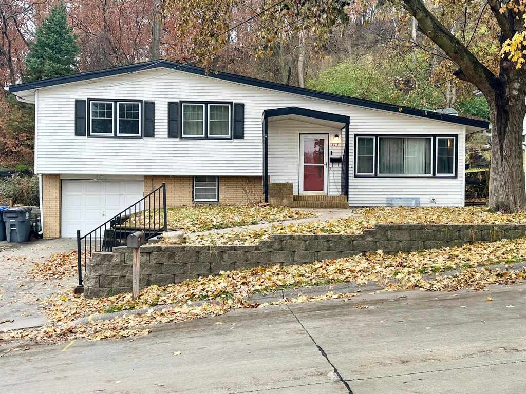 113 HAPPY HOLLOW Boulevard, Council Bluffs, IA 51503