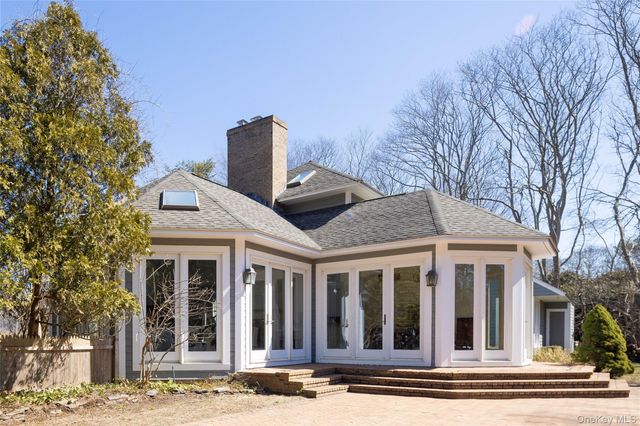 3 Plume Grass Way, Westhampton, NY 11977