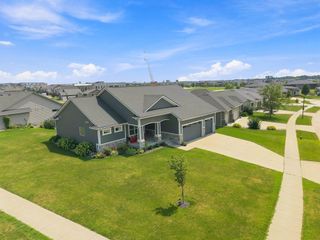 2013 NE Breezy Point, Grimes, IA 50111