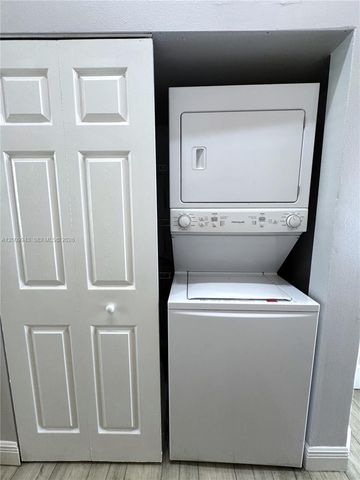 13640 SW 102nd Ln 13640, Miami, FL 33186