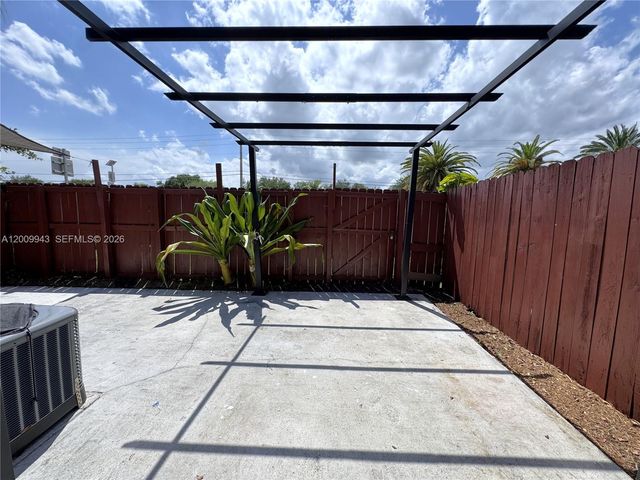 13640 SW 102nd Ln 13640, Miami, FL 33186