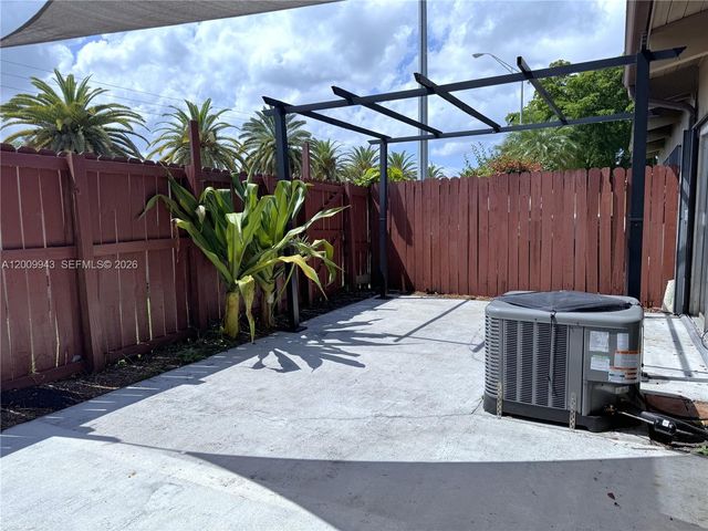 13640 SW 102nd Ln 13640, Miami, FL 33186