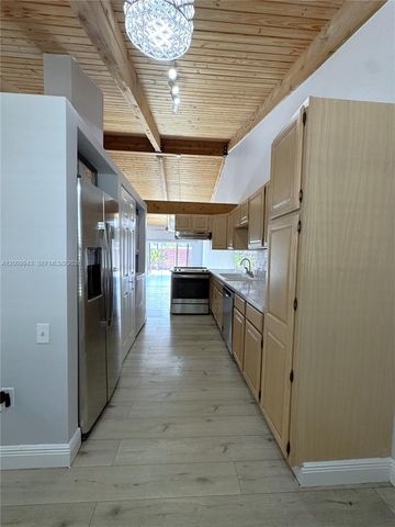 13640 SW 102nd Ln 13640, Miami, FL 33186