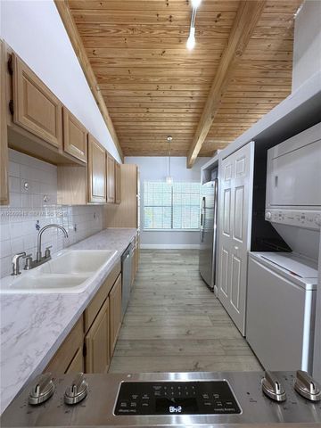 13640 SW 102nd Ln 13640, Miami, FL 33186