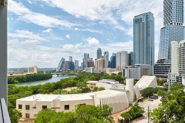 54 Rainey ST 1018, Austin, TX 78701