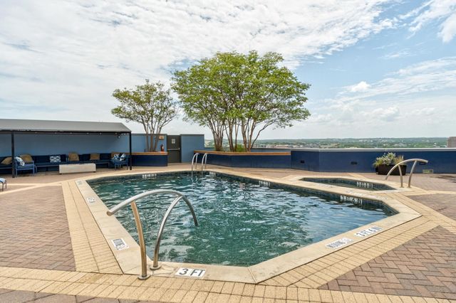 54 Rainey ST 1018, Austin, TX 78701