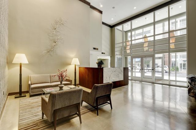 54 Rainey ST 1018, Austin, TX 78701