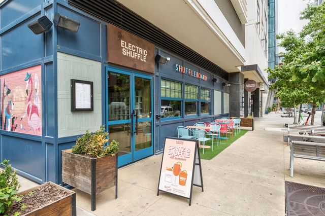 54 Rainey ST 1018, Austin, TX 78701