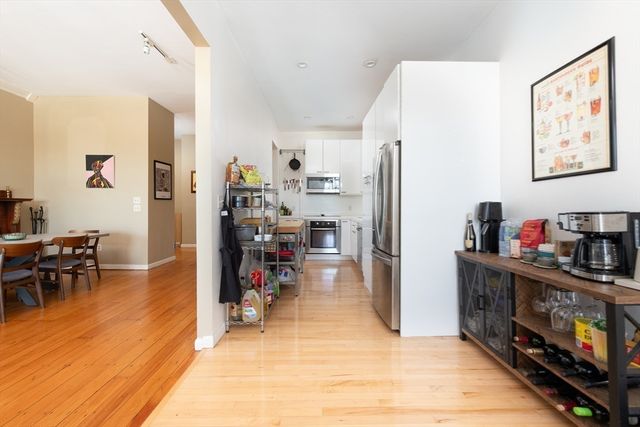 7 Bay State Rd 2C, Boston, MA 02215