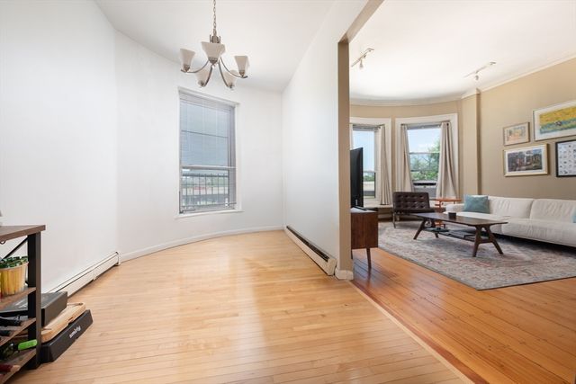 7 Bay State Rd 2C, Boston, MA 02215