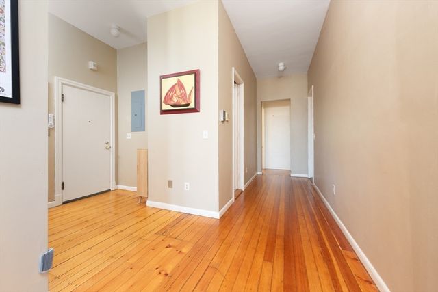 7 Bay State Rd 2C, Boston, MA 02215