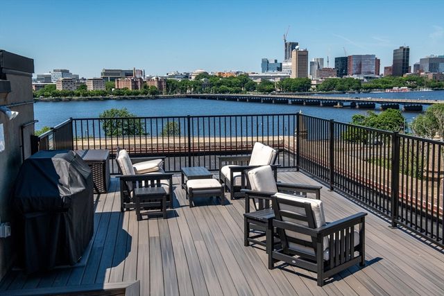 7 Bay State Rd 2C, Boston, MA 02215