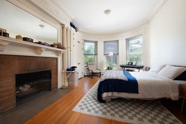 7 Bay State Rd 2C, Boston, MA 02215