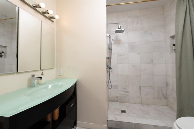 7 Bay State Rd 2C, Boston, MA 02215
