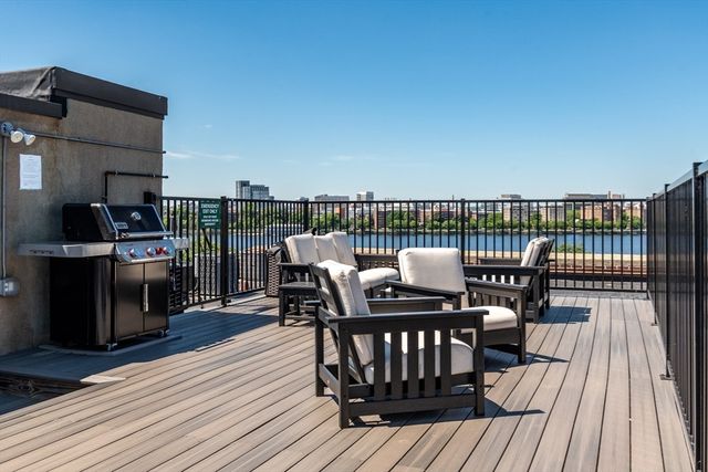 7 Bay State Rd 2C, Boston, MA 02215