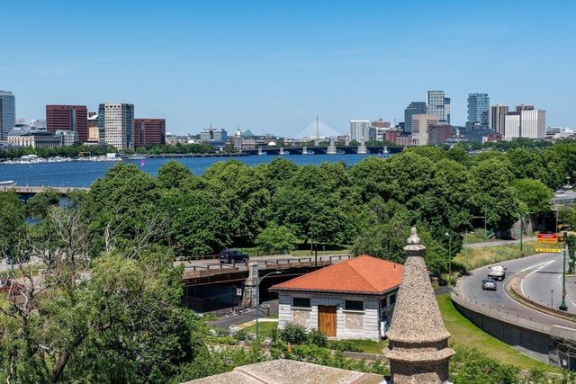 7 Bay State Rd 2C, Boston, MA 02215