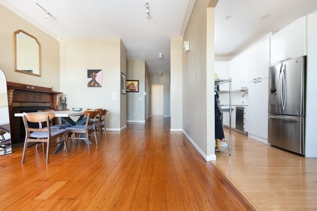 7 Bay State Rd 2C, Boston, MA 02215