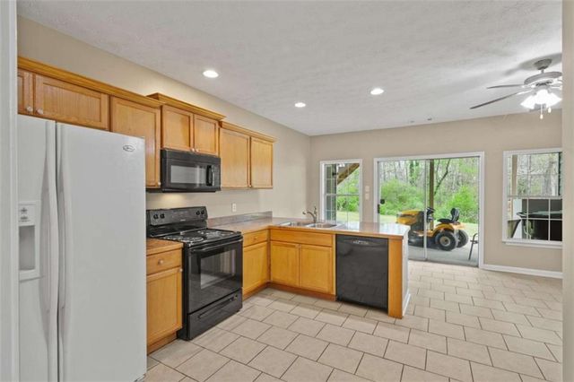 93 Overlook Circle, Dawsonville, GA 30534