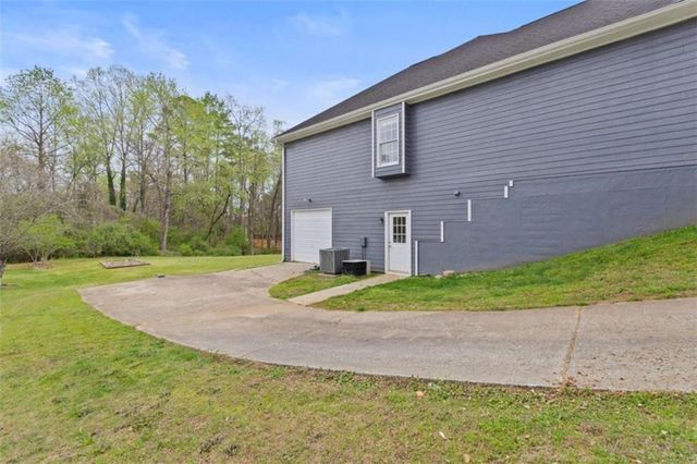 93 Overlook Circle, Dawsonville, GA 30534