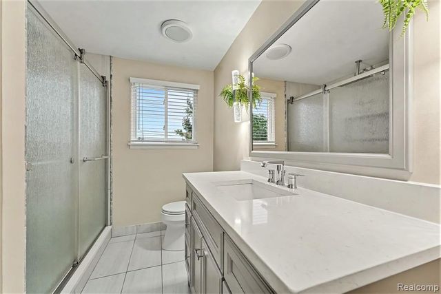 11743 Sorrento Boulevard, Sterling Heights, MI 48312
