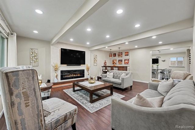 11743 Sorrento Boulevard, Sterling Heights, MI 48312