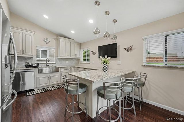 11743 Sorrento Boulevard, Sterling Heights, MI 48312