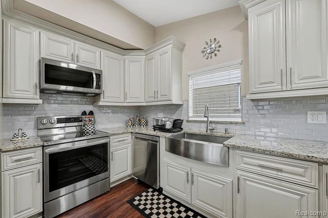 11743 Sorrento Boulevard, Sterling Heights, MI 48312