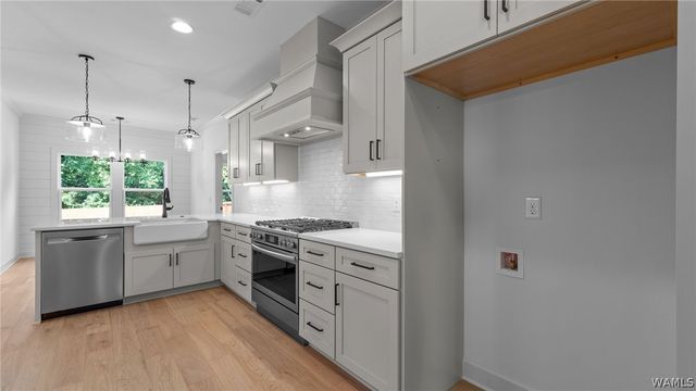 13966 Glenview, Northport, AL 35475
