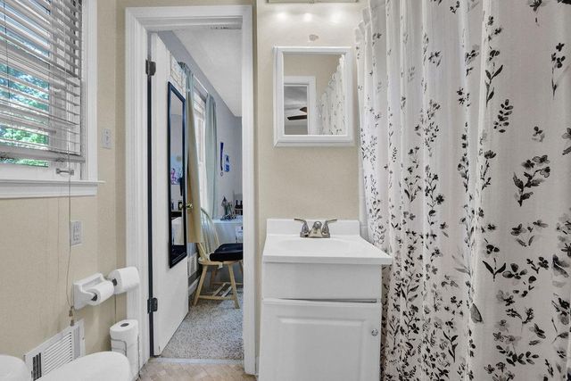 2906 Castle Drive, Lawrenceville, GA 30044